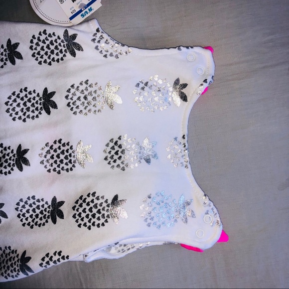 White onsie with Shimmering Pineapple 3-6 months - Picture 7 of 7